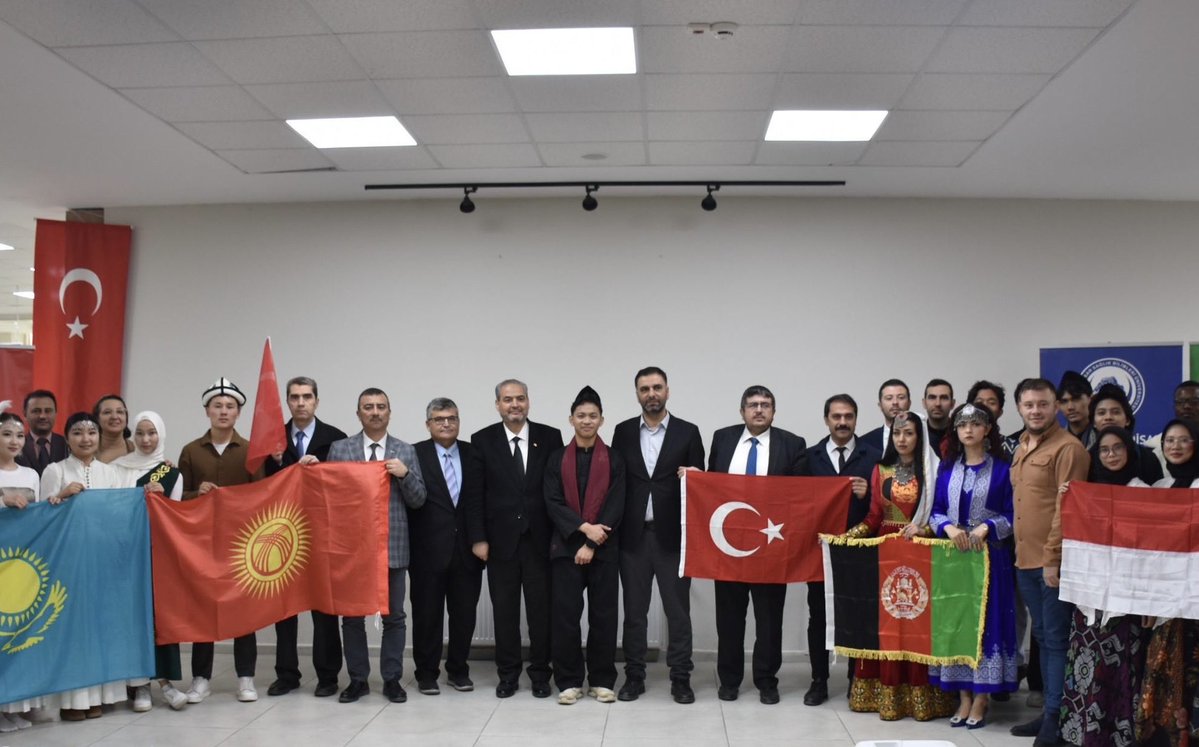 Afyonkarahisar'da Uluslararası Kültür Buluşması Renkli Görüntülere Sahne Oldu