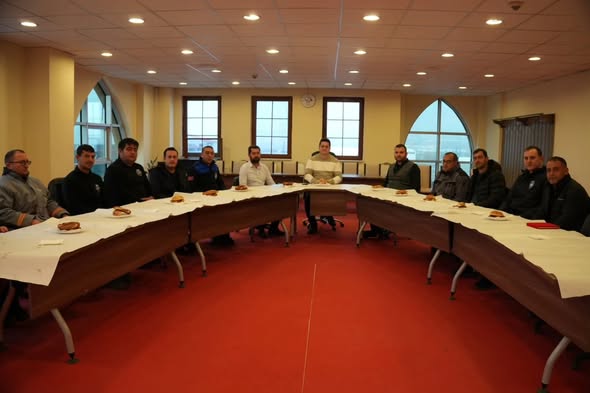 Bolvadin Belediye Başkanı Aynacı, Zabıta Personeli ile Kahvaltıda Buluştu