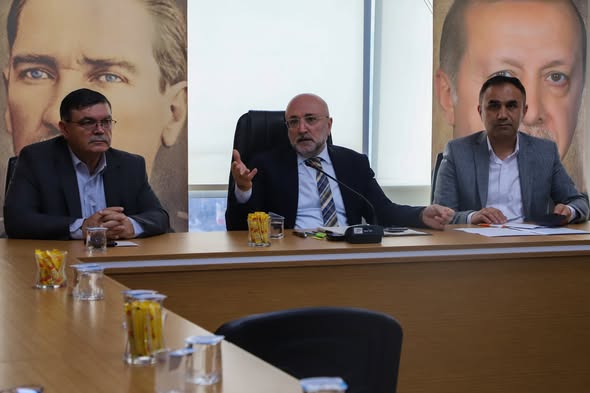 AK Parti Afyonkarahisar'da Yerel Yönetimlerle Türkiye Yüzyılı Vizyonu İstişaresi