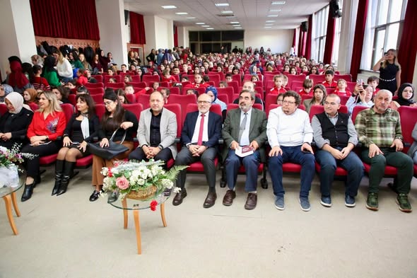 Afyon Kocatepe Üniversitesi'nde 24 Kasım Öğretmenler Günü Kutlaması