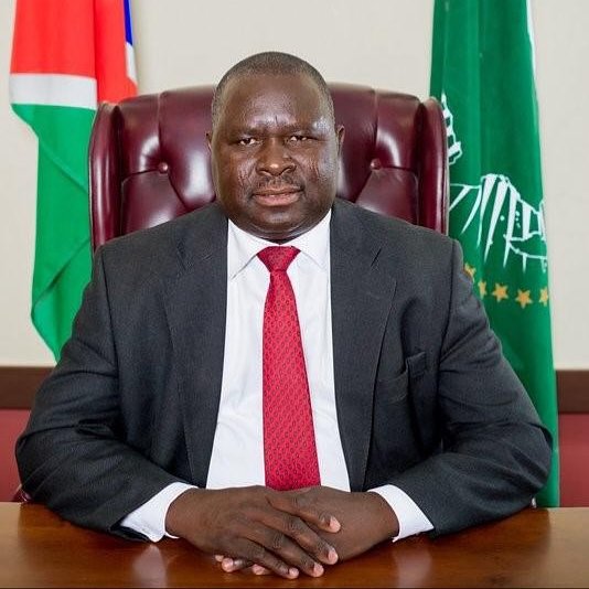 Namibya'nın Ompundja Bölgesinde Adolf Hitler İsmiyle Aday Olan Kişi Seçimi Kazanma Yolunda