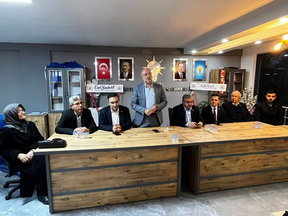 AK Parti Afyonkarahisar İl Başkanı Turgay Şahin, Dazkırı İlçe Teşkilatını Ziyaret Etti