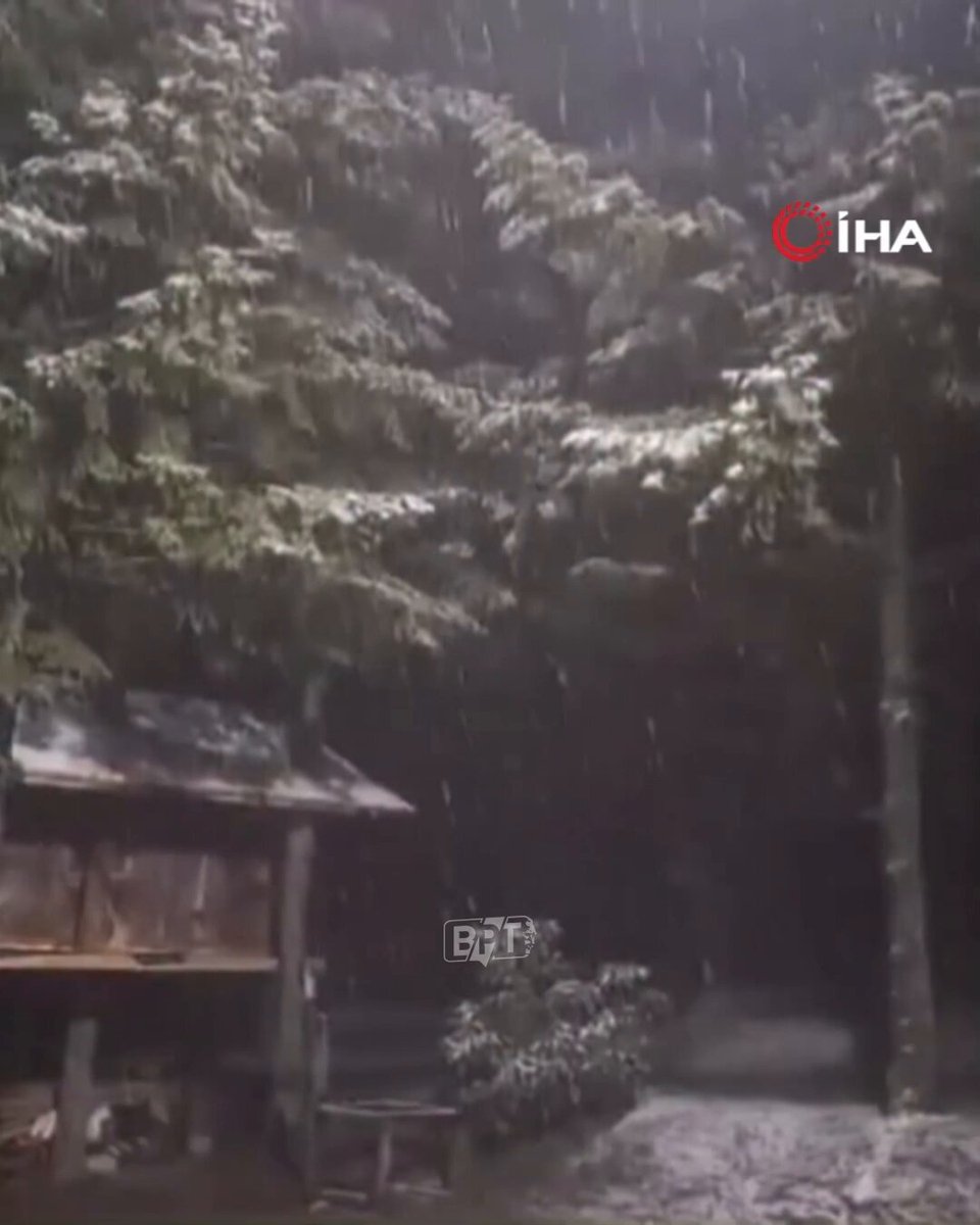 Kartepe'ye Mevsimin İlk Karı Düştü