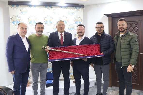 Aygaz Bayileri, Dinar Belediye Başkanı Veysel Topçu'yu Ziyaret Etti