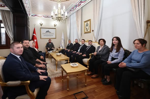 Afyonkarahisar Valisi Yiğitbaşı, Dünya İnsan Hakları Günü'nde Kurul Üyelerini Ağırladı