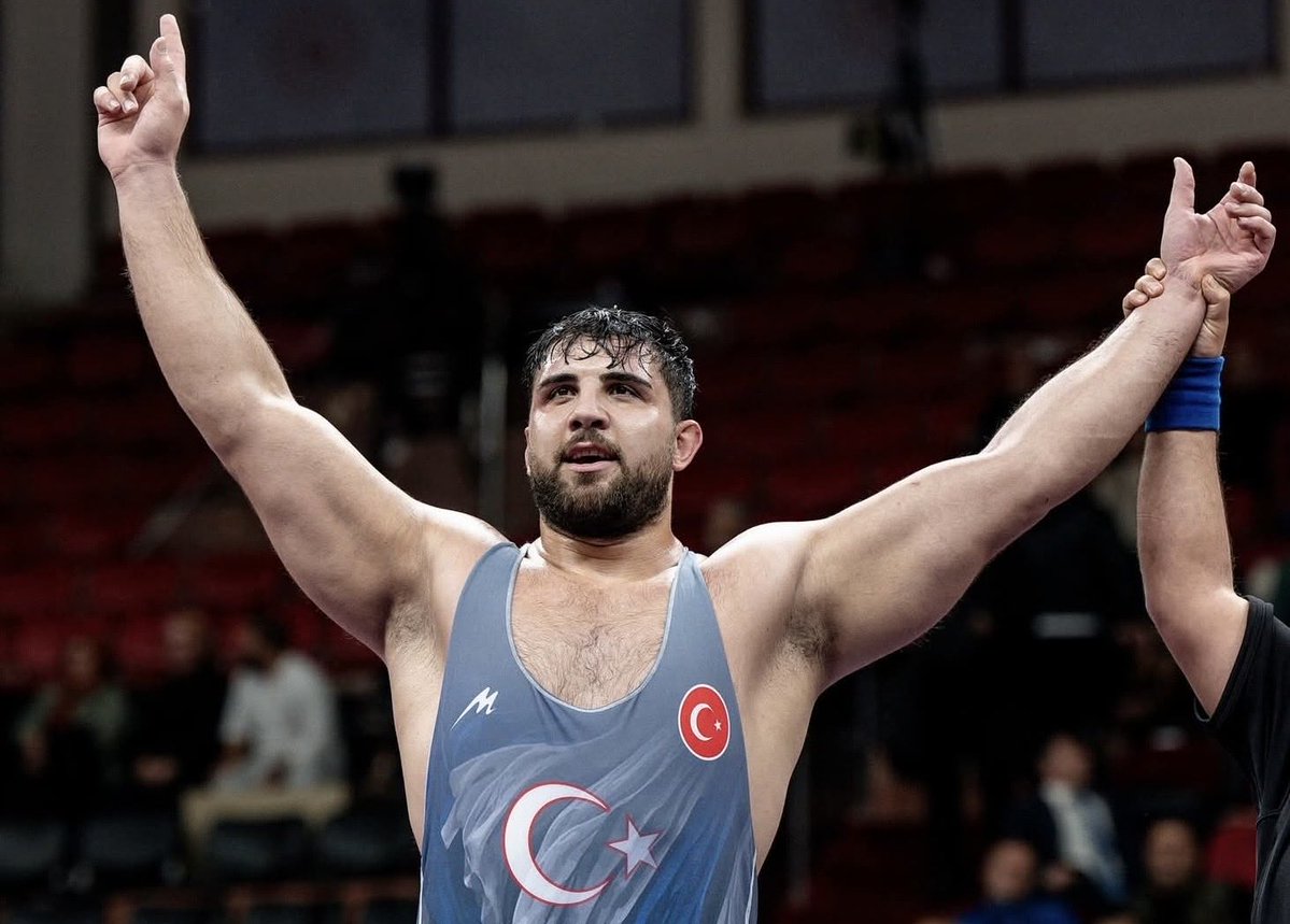 Afyonkarahisarlı Güreşçi Fatih Bozkurt, Türkiye Şampiyonu Oldu