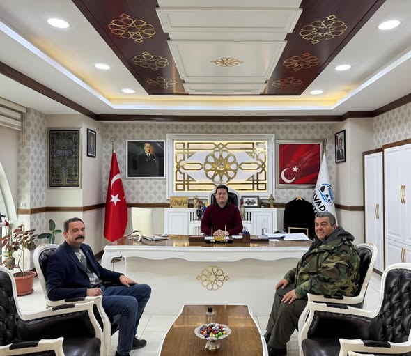 Bolvadin Belediye Başkanı Derviş Aynacı, Makamında Ziyaret Edildi