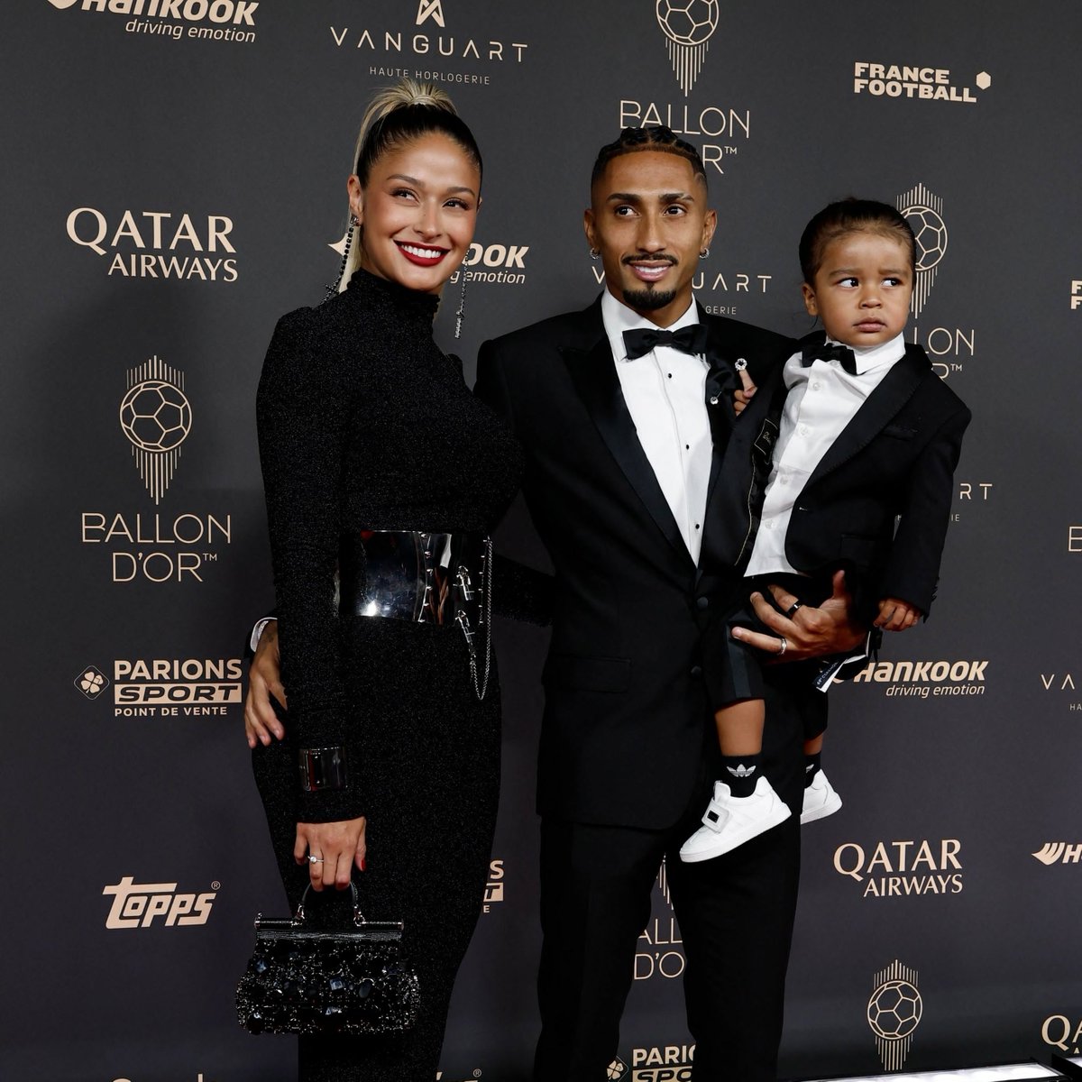 Raphinha'nın Yılın 11'ine Alınmaması Tartışma Yarattı