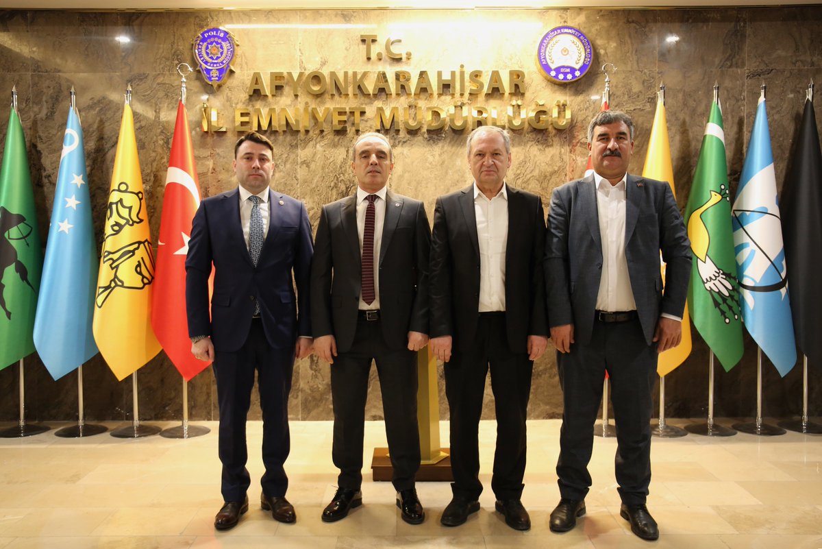 MHP Sinanpaşa İlçe Başkanı ve Beraberindeki Heyet Afyonkarahisar Emniyet Müdürü'nü Ziyaret Etti