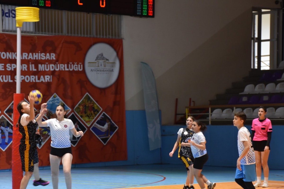 Afyonkarahisar'da Okul Sporları Korfbol Müsabakaları Sona Erdi