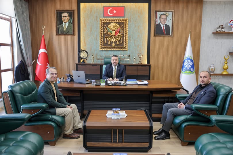 TÜVTÜRK Yetkililerinden Sandıklı Belediye Başkanı'na İş Birliği Ziyareti