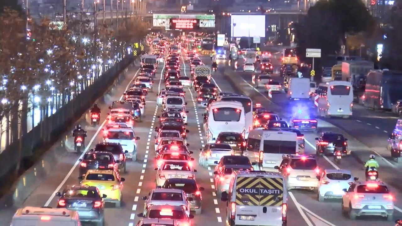 Türkiye'de Taşıt Kayıtlarında Düşüş: Trafikten Çekilen Araç Sayısı Arttı