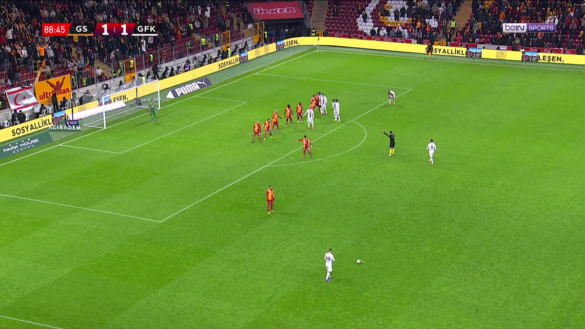 Uğurcan Çakır'ın Son Dakika Kurtarışı Takımını Zirveye Taşıdı