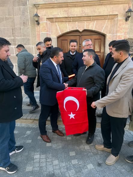 Anahtar Parti'den Bolvadin'deki Gençlik Kolları Başkanına Veda Ziyareti