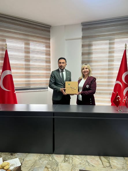 Yeşilay Afyonkarahisar Şubesi MHP İl Başkanlığı'nı Ziyaret Etti