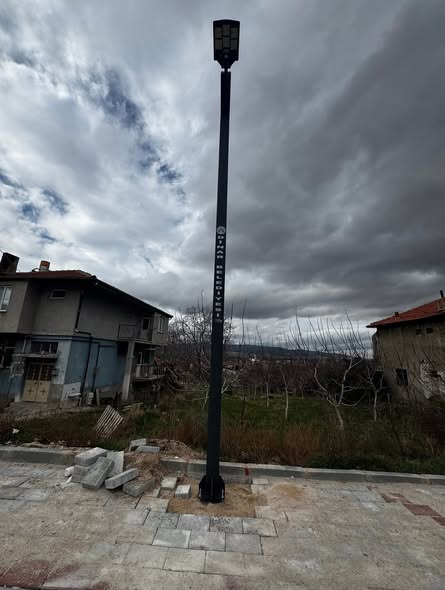 Dinar'ın Konak Mahallesi'ne Güneş Enerjili Işıklı Yol
