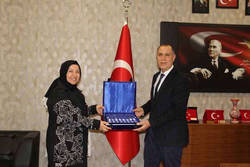 İscehisar Belediye Başkanı'ndan Afyonkarahisar Devlet Hastanesi Başhekimi'ne Hayırlı Olsun Ziyareti