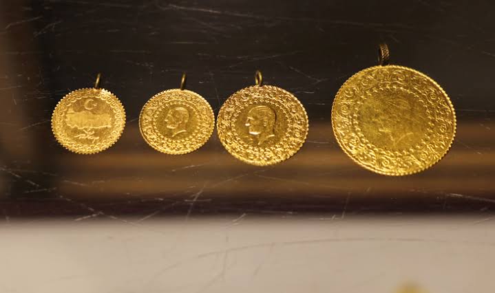 Gram Altın Rekor Kırdı: 7.350 TL Seviyesi Aşıldı