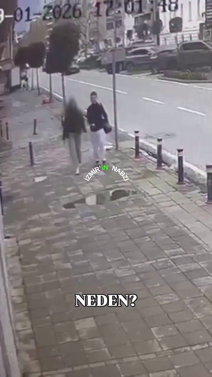 İzmir'de Kamu Malına Zarar Veren Şahıs Kahkaha Atarak Kaçtı