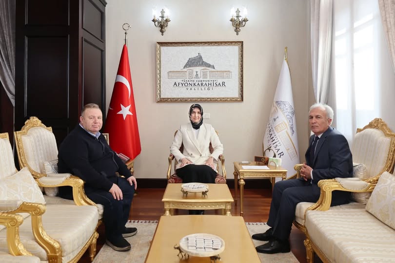 Afyonkarahisar Valisi Yiğitbaşı'nı Yargıtay Üyesi Ziyaret Etti