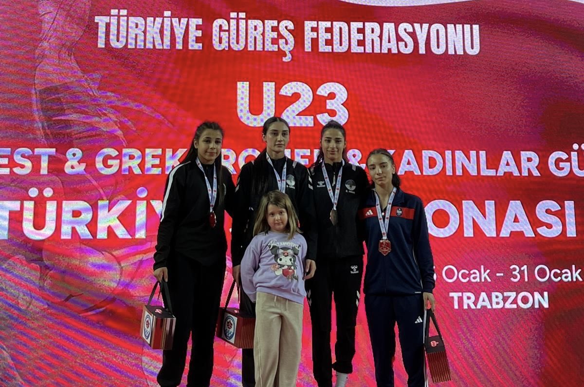 Afyonkarahisarlı Sporcular Trabzon'daki U-23 Şampiyonasında Madalyaları Topladı