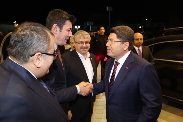 Adalet Bakanı Yılmaz Tunç, Afyonkarahisar'da Konferans Açılışı ve İş Dünyası Buluşmalarına Katıldı