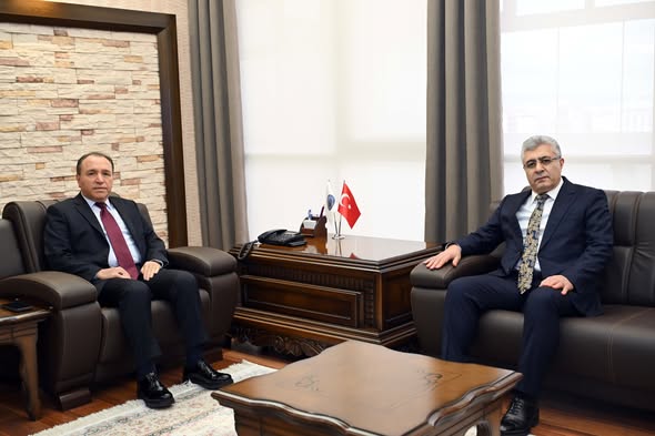 Yargıtay Cumhuriyet Başsavcısı Şentürk, AKÜ Rektörü Karakaş'ı Ziyaret Etti