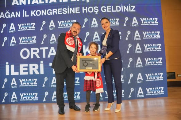 Anahtar Parti Afyonkarahisar Heyeti Antalya İl Kongresi'ne Katıldı