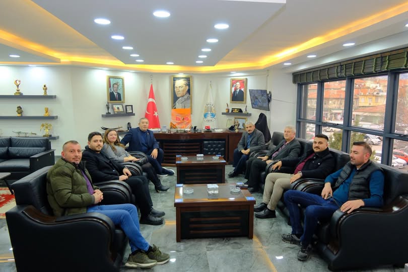 Evciler ve Sinanpaşa Heyetinden Dinar Belediye Başkanı Topçu'ya İş Birliği Ziyareti