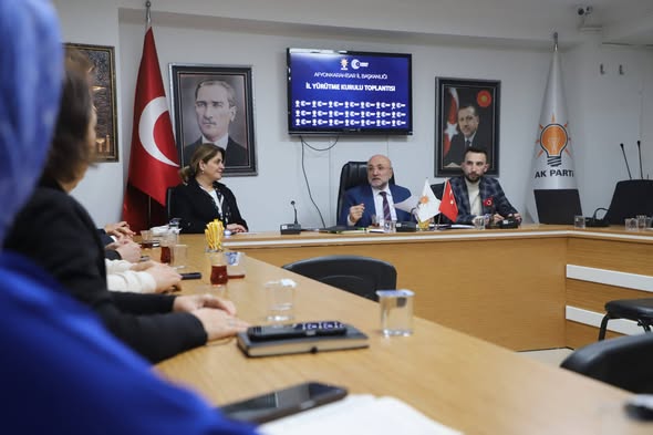 AK Parti Afyonkarahisar'da Yürütme Kurulu Toplantısı Gerçekleştirdi