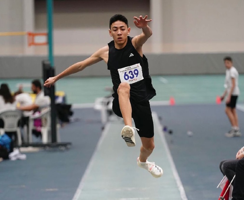 Afyonkarahisarlı Atlet Nihat Karabacak Türkiye Şampiyonu Oldu