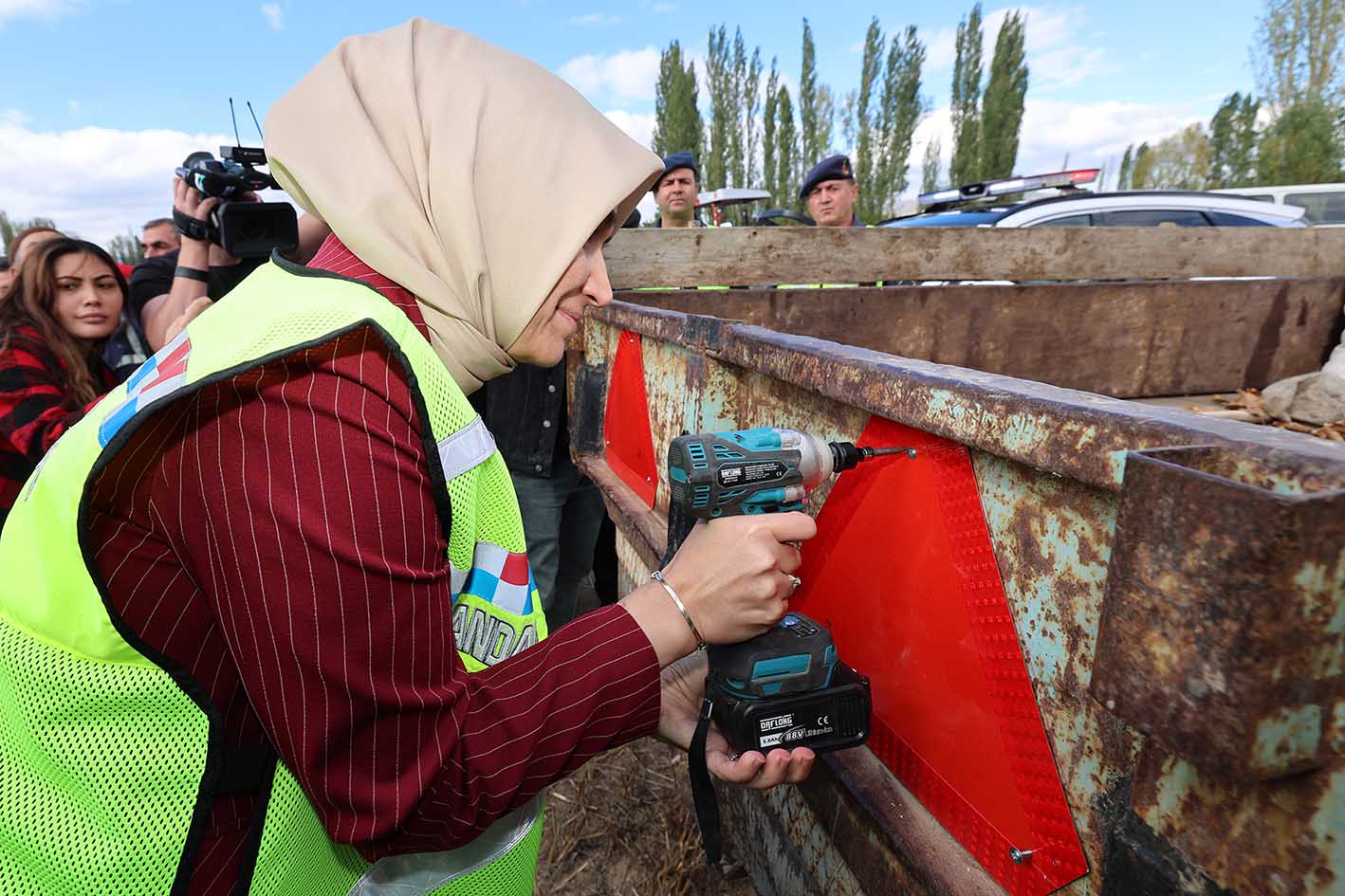 İl Jandarma Komutanlığı, Sürücüleri Bilgilendiriyor