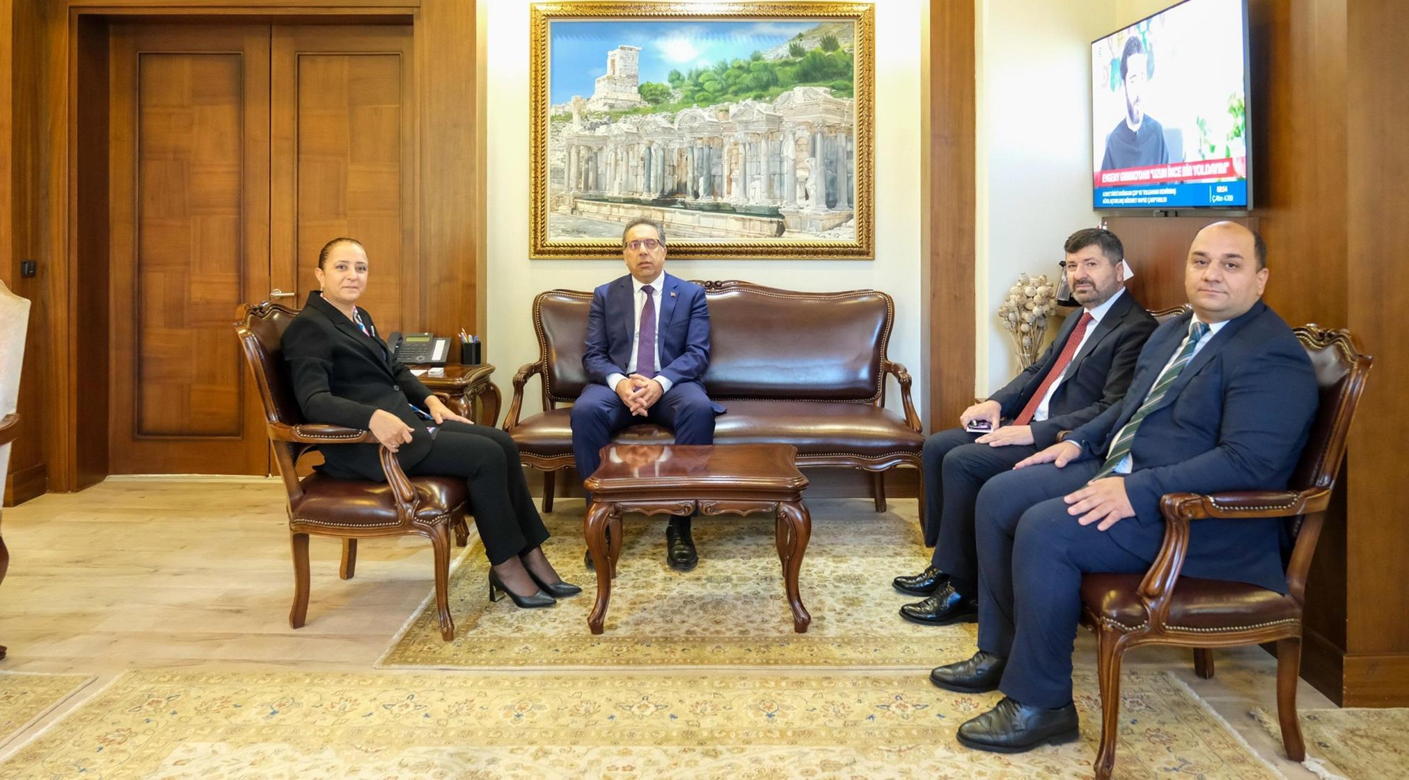 Tarım ve Orman Bakan Yardımcısı Prof. Dr. Ahmet Gümen, Burdur Valisi Tülay Baydar Bilgihan'ı Ziyaret Etti