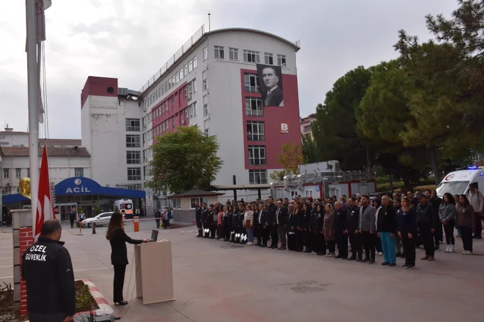 Ulu Önder Gazi Mustafa Kemal Atatürk'ün 86. Ölüm Yıl Dönümünde Kamu Hastanelerinden Anma Programı