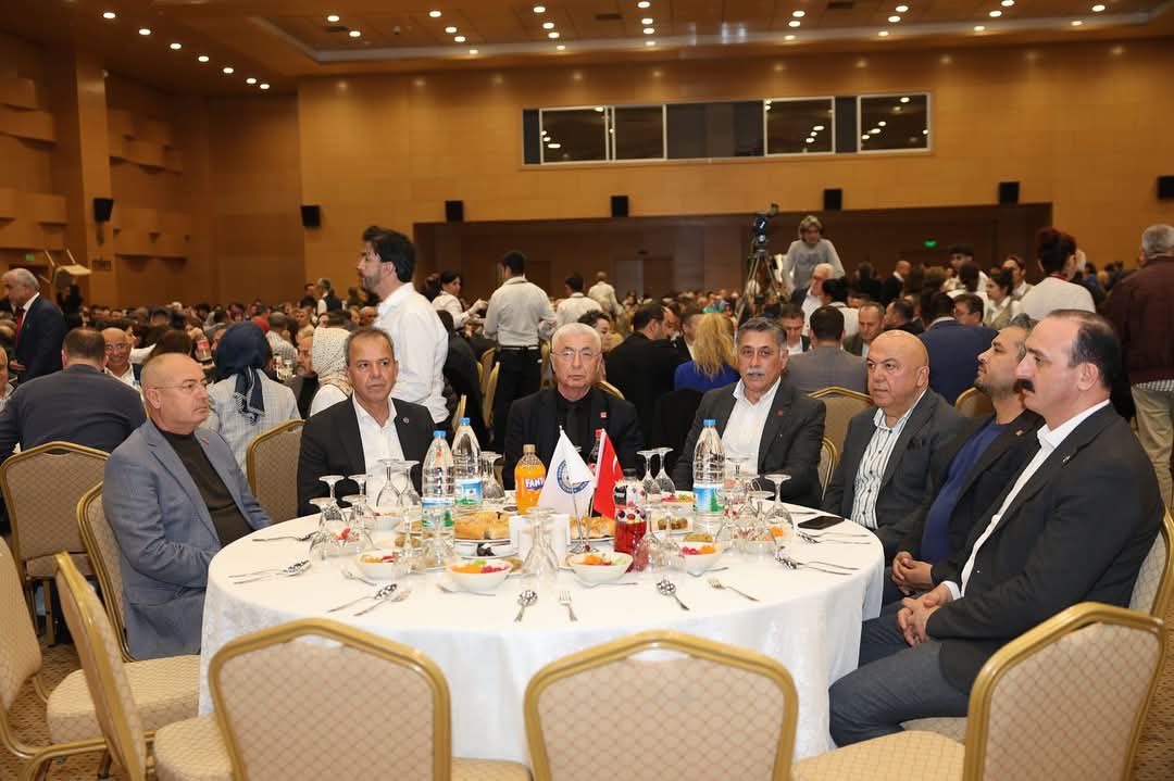 CHP Antalya Milletvekilleri ve Yerel Yöneticileri, Korkuteli Derneğinin Iftarında Bir Araya Geldi