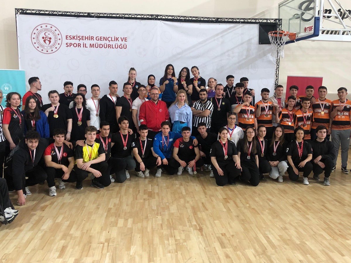 Eskişehir Okul Sporları Bilek Güreşi Müsabakalardan Tamamlandı