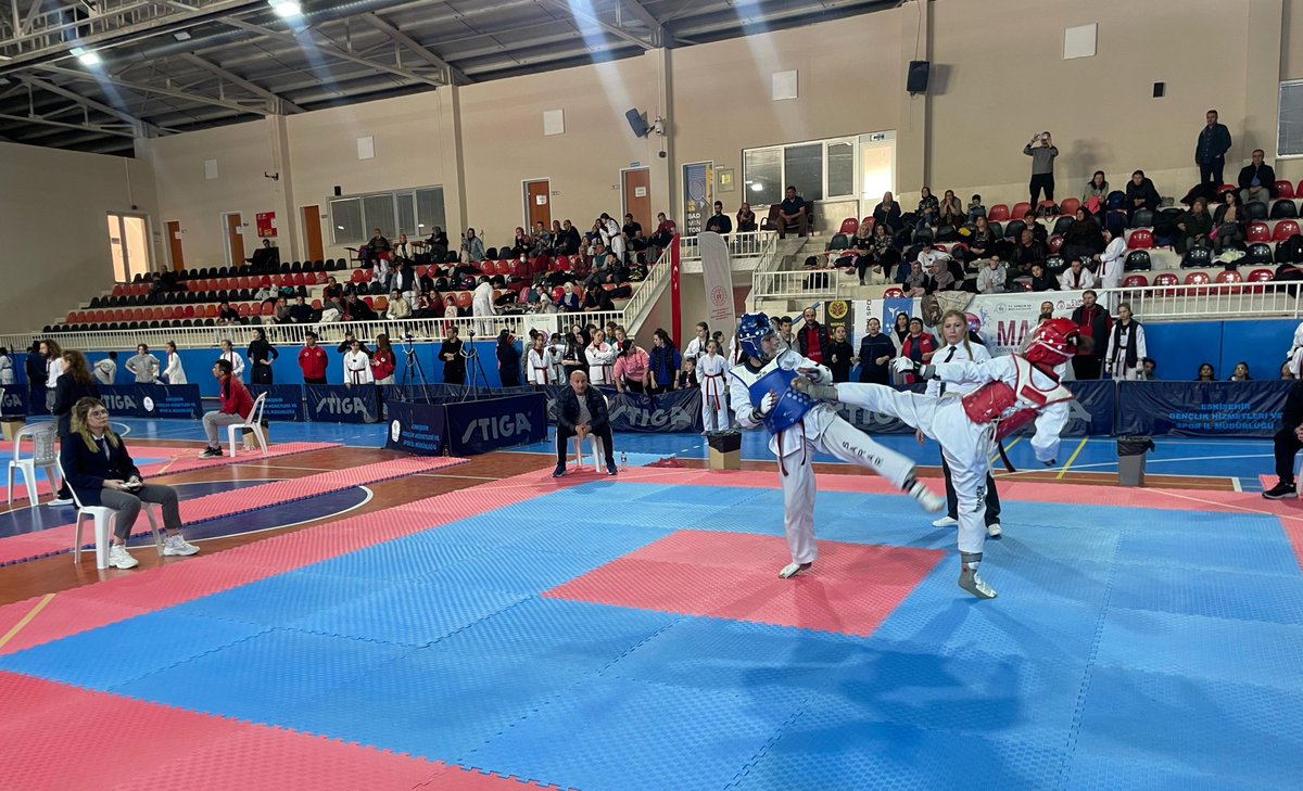 Yıldızlar Taekwondo İl Seçme Müsabakaları Eskişehir'de Devam Ediyor