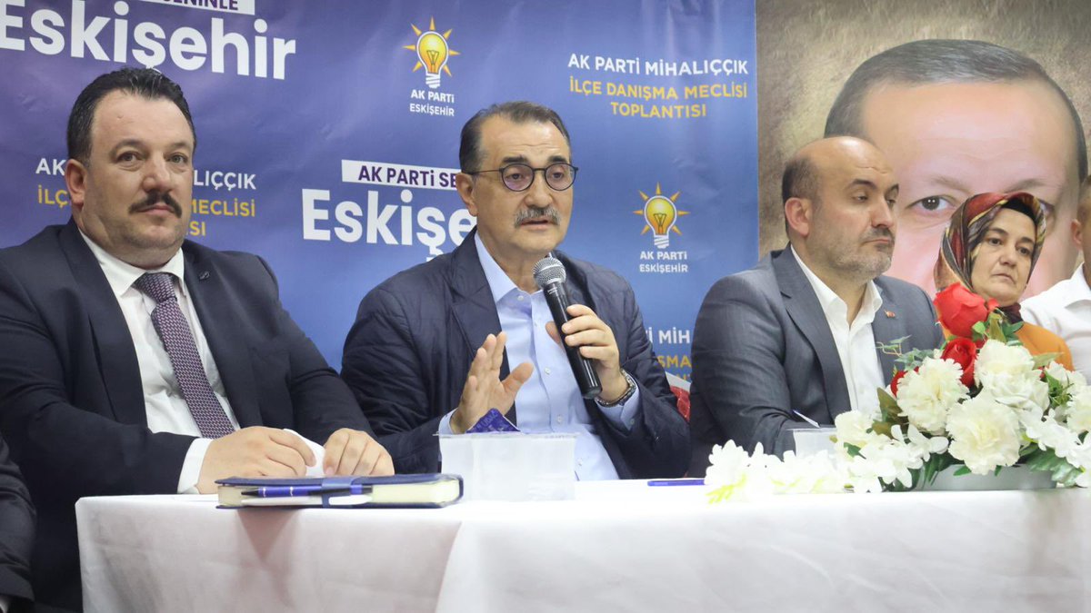 AK Parti Milletvekili Dönmez, Mihallıççık'ta İlçe Danışma Meclisi Toplantısı Gerçekleştirdi