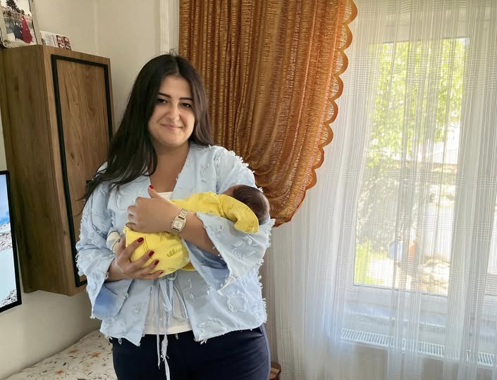 Çifteler Belediye Başkanı Kapucu, Yeni Doğmuş Bebeği Ziyaret Etti