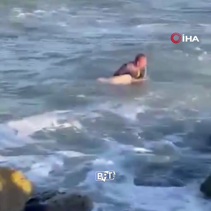 İstanbul Karaburun'da Deniz Kazası: İsveçli Turist Boğulma Tehlikesi Geçirdi, Nişanlısı Hayatını Kaybetti
