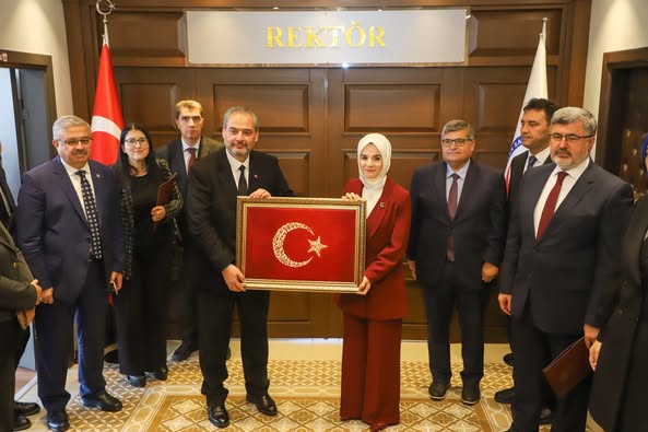 Afyonkarahisar'da Otizmli Bireyler İçin Türkiye'de Bir İlk: Bütüncül Sağlık Hizmeti Modeli Başlatıldı