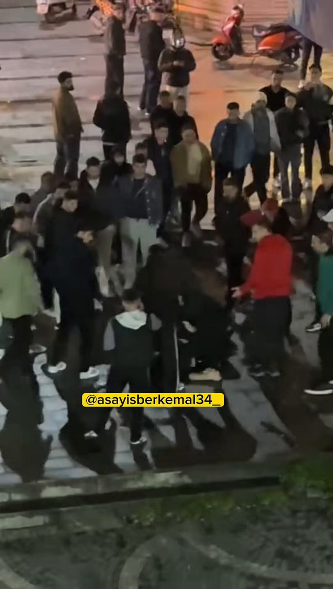 İstanbul'da Madde Etkisinde Olduğu Düşünülen Kişi Kendinden Geçti