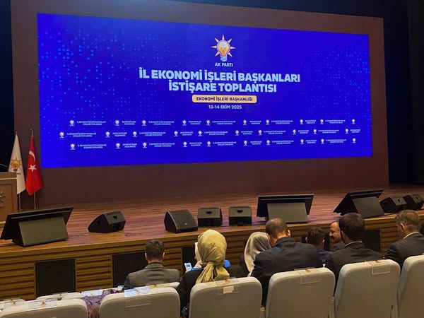 AK Parti Afyonkarahisar Ekonomi İşleri Birimleri, Genel Merkez'deki İstişare Toplantısına Katıldı