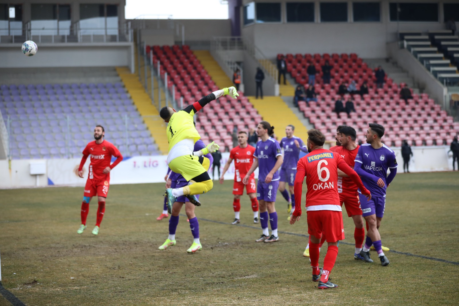 ŞİMŞEKLER SEYİRCİSİZ MAÇTA SİVAS BELEDİYESPORU AĞIRLAYACAK