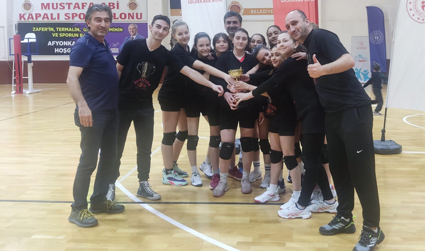 Midi Kız Voleybol İl Müsabakaları tamamlandı