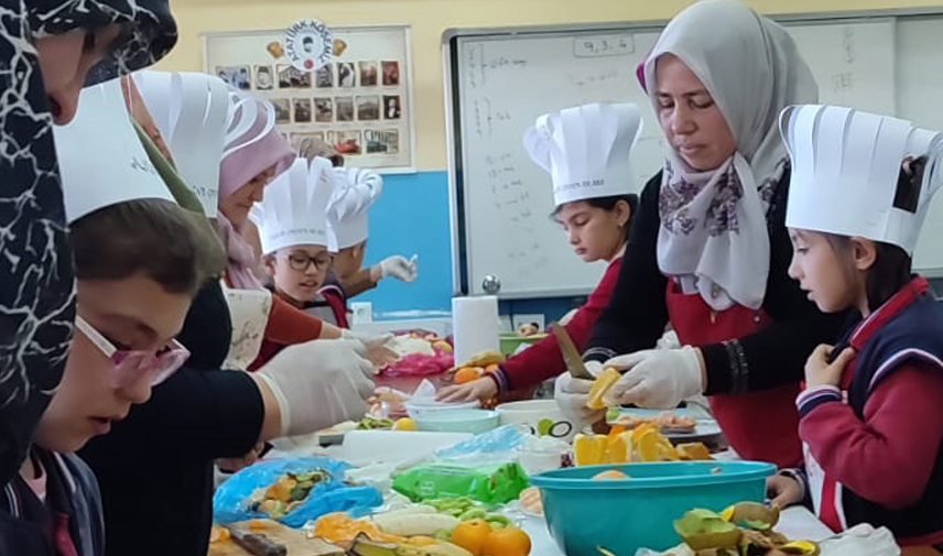 Anne Çocuk El Ele Aileler Yarışıyor